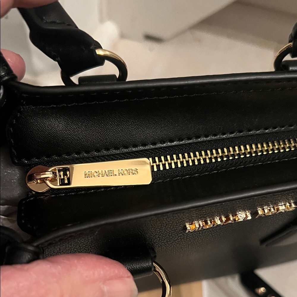 Michael Kors small satchel - Picture 5 of 7